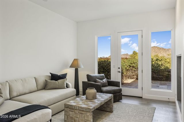 6134 N 44TH Street, Paradise Valley, AZ 85253