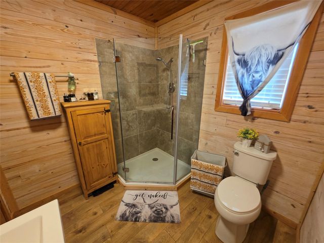 530 Kingwood Drive, Trinity, TX 75862