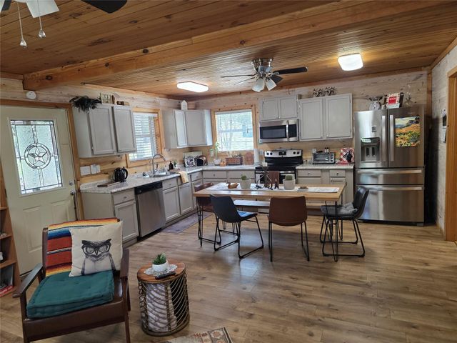 530 Kingwood Drive, Trinity, TX 75862