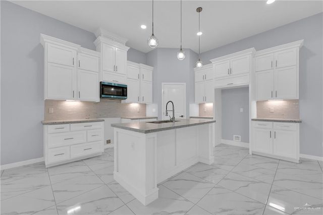 1200 E Acacia Drive, San Juan, TX 78589