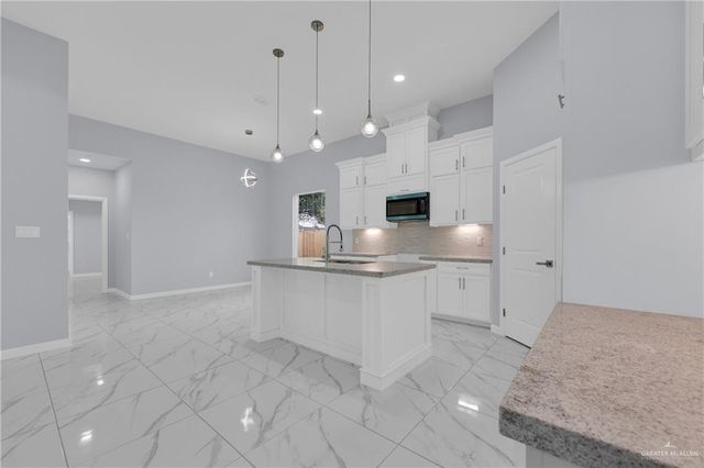 1200 E Acacia Drive, San Juan, TX 78589