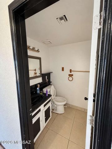 3131 W Los Reales Road, Tucson, AZ 85746