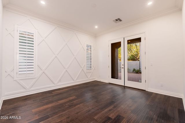 9400 E DESERT VILLAGE Drive, Scottsdale, AZ 85255