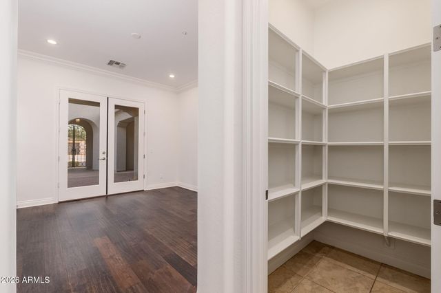 9400 E DESERT VILLAGE Drive, Scottsdale, AZ 85255