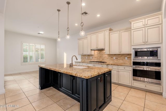9400 E DESERT VILLAGE Drive, Scottsdale, AZ 85255