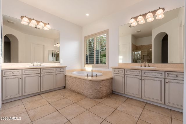 9400 E DESERT VILLAGE Drive, Scottsdale, AZ 85255