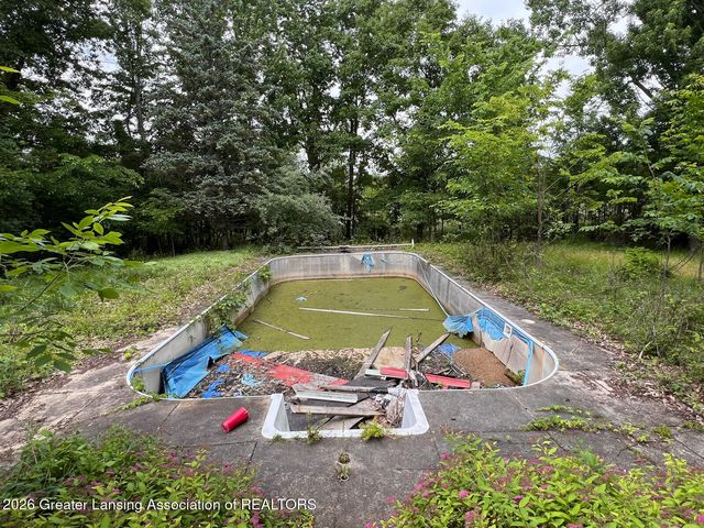 8515 E Price Road, Laingsburg, MI 48848