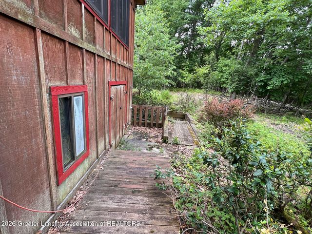 8515 E Price Road, Laingsburg, MI 48848