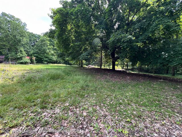 8515 E Price Road, Laingsburg, MI 48848