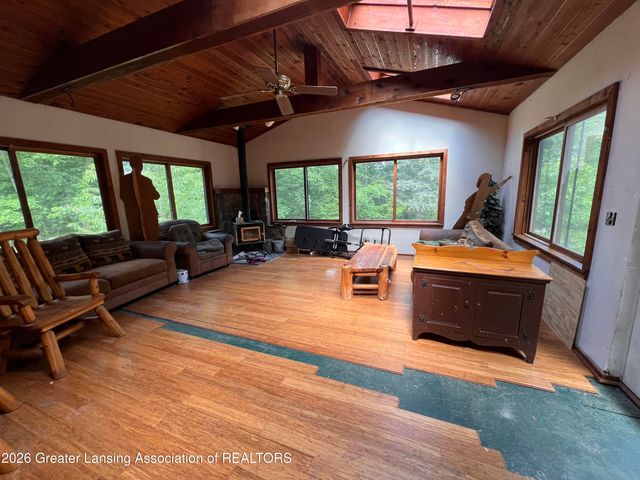 8515 E Price Road, Laingsburg, MI 48848