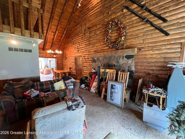 8515 E Price Road, Laingsburg, MI 48848