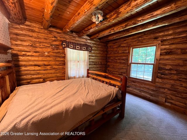 8515 E Price Road, Laingsburg, MI 48848