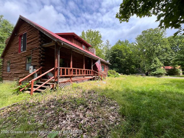 8515 E Price Road, Laingsburg, MI 48848