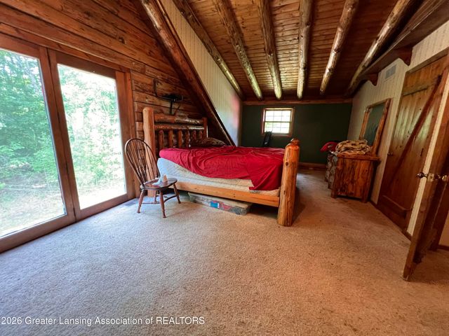 8515 E Price Road, Laingsburg, MI 48848