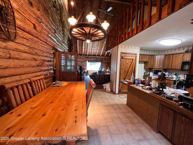 8515 E Price Road, Laingsburg, MI 48848