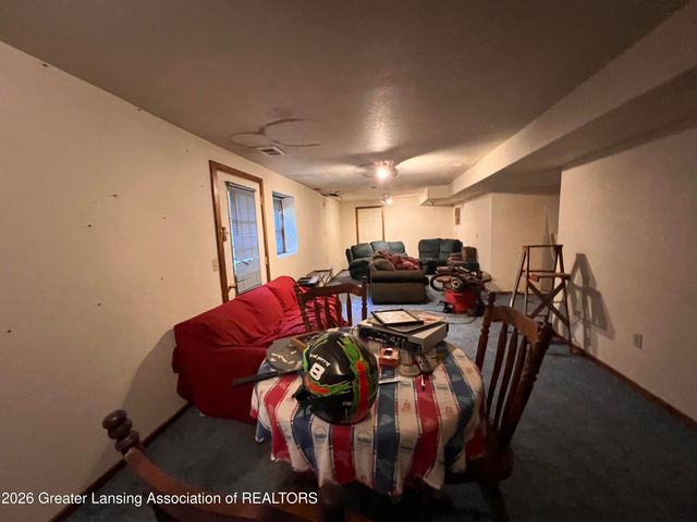 8515 E Price Road, Laingsburg, MI 48848