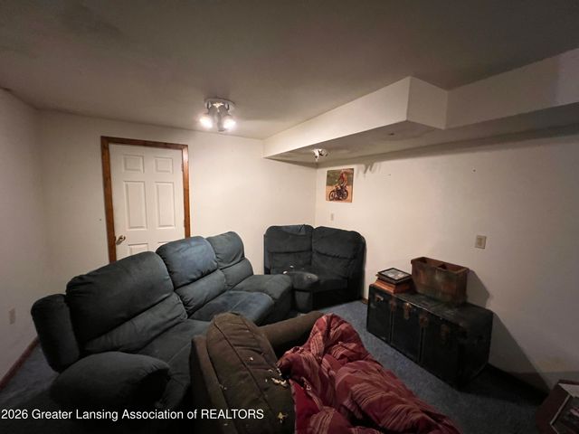 8515 E Price Road, Laingsburg, MI 48848