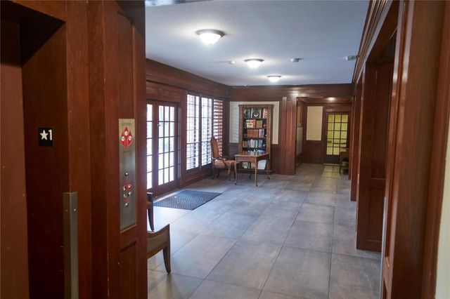 2400 N Braeswood Boulevard 336, Houston, TX 77030