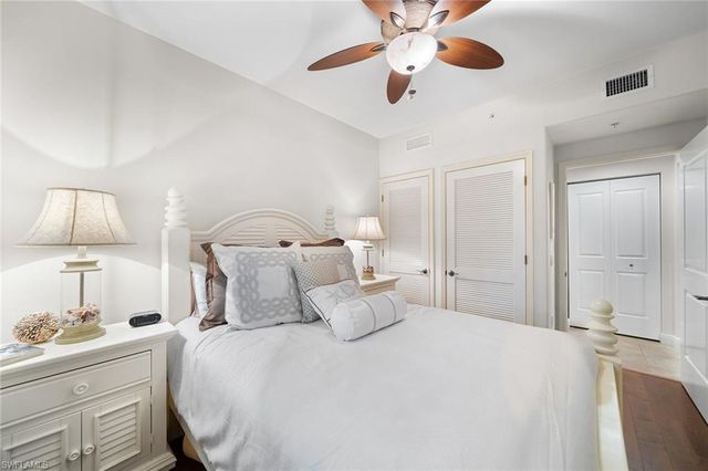 1015 Sandpiper ST # D105, Naples, FL 34102