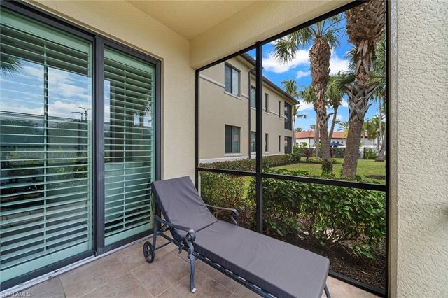 1015 Sandpiper ST # D105, Naples, FL 34102