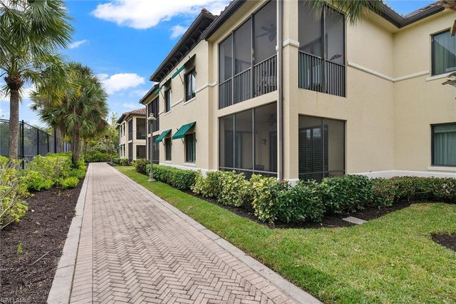1015 Sandpiper ST # D105, Naples, FL 34102