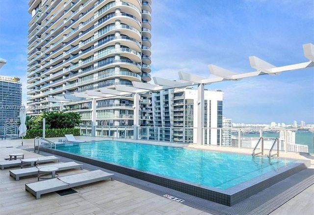 1100 S Miami Avenue 811, Miami, FL 33130