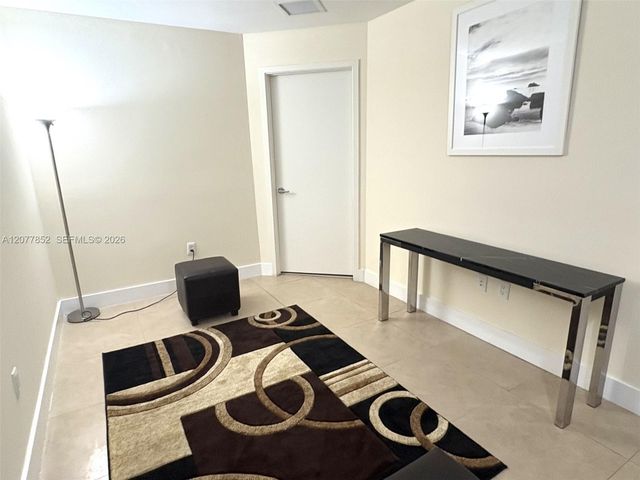1100 S Miami Avenue 811, Miami, FL 33130