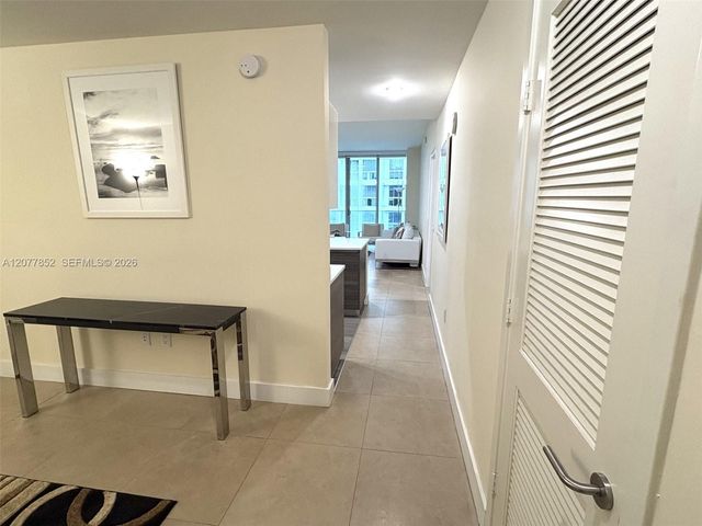 1100 S Miami Avenue 811, Miami, FL 33130