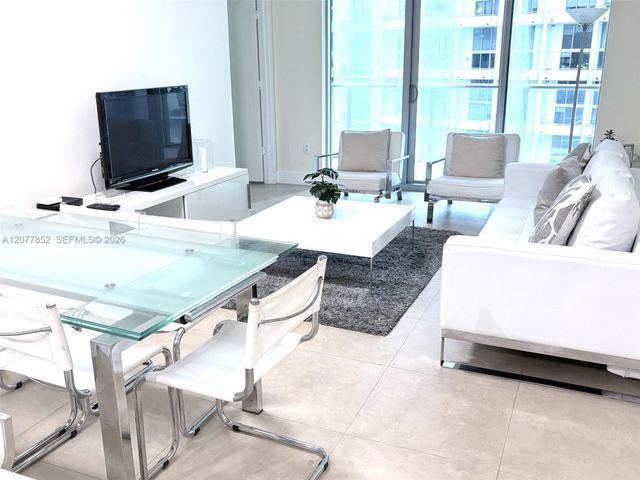 1100 S Miami Avenue 811, Miami, FL 33130