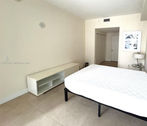 1100 S Miami Avenue 811, Miami, FL 33130