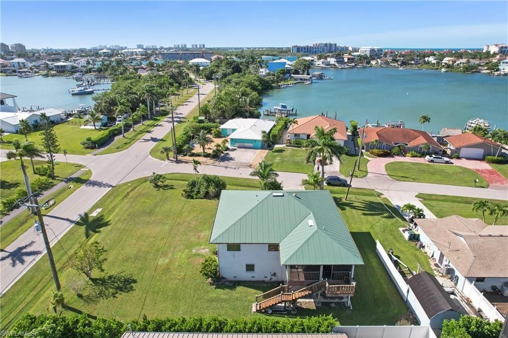 103 Tahiti CIR, NAPLES, FL 34113 — photo 5