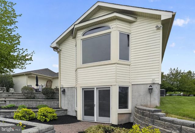 547 CARRIAGE HOUSE LN, Harleysville, PA 19438