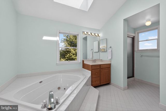 547 CARRIAGE HOUSE LN, Harleysville, PA 19438
