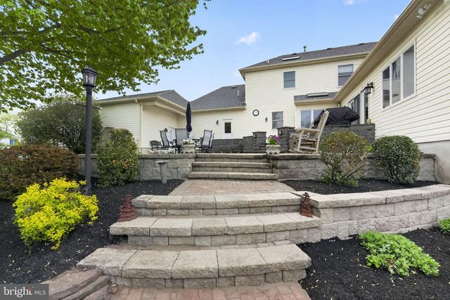 547 CARRIAGE HOUSE LN, Harleysville, PA 19438