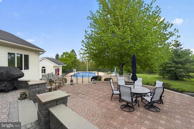 547 CARRIAGE HOUSE LN, Harleysville, PA 19438