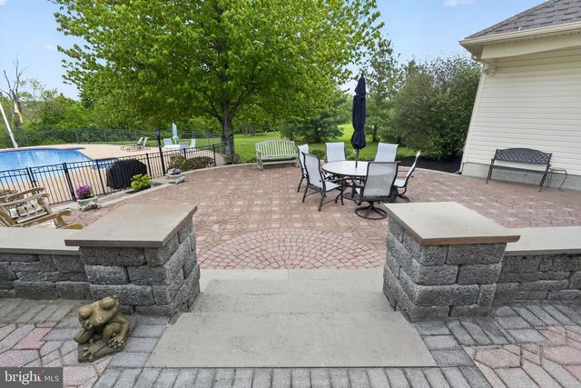 547 CARRIAGE HOUSE LN, Harleysville, PA 19438