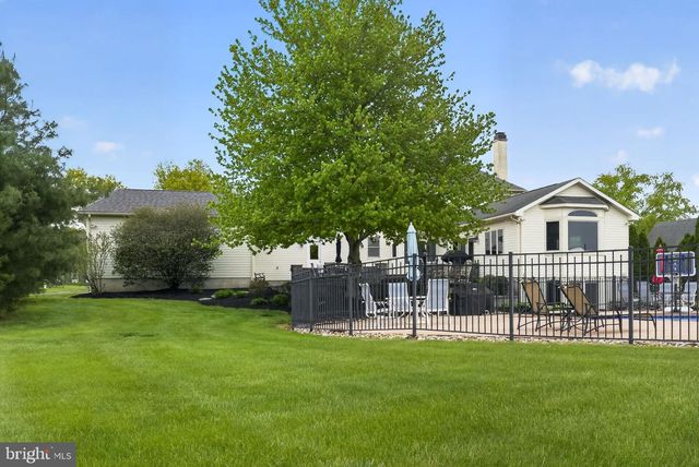 547 CARRIAGE HOUSE LN, Harleysville, PA 19438