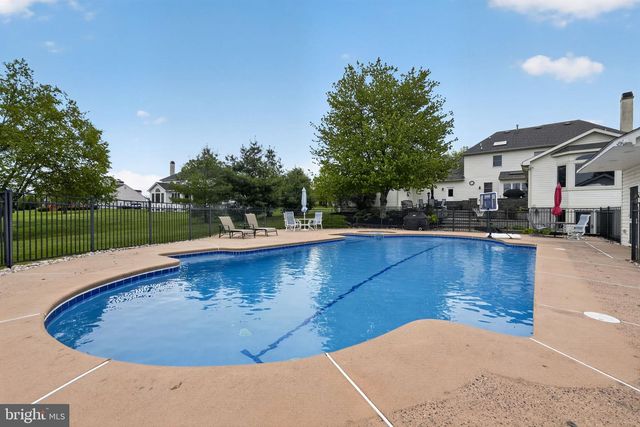 547 CARRIAGE HOUSE LN, Harleysville, PA 19438
