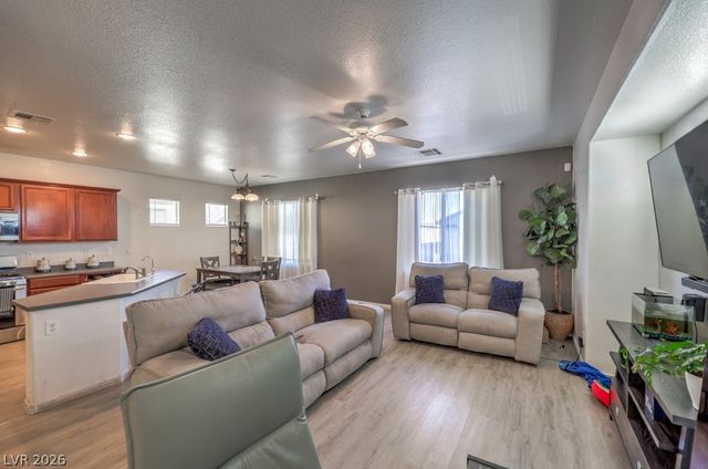 3592 Gloucester Gate Street, Las Vegas, NV 89122
