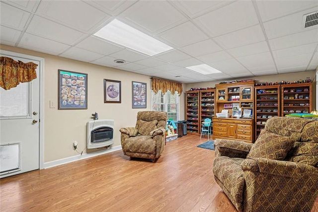 1052 SW Queensbury Run, Acworth, GA 30102