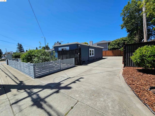 19375 Parsons Ave, Castro Valley, CA 94546