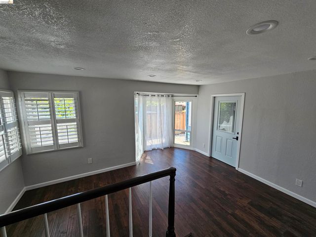 19375 Parsons Ave, Castro Valley, CA 94546