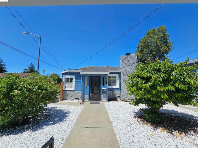 19375 Parsons Ave, Castro Valley, CA 94546