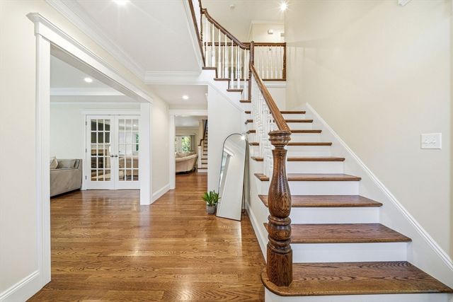 35 Marshall Rd, Wellesley, MA 02482
