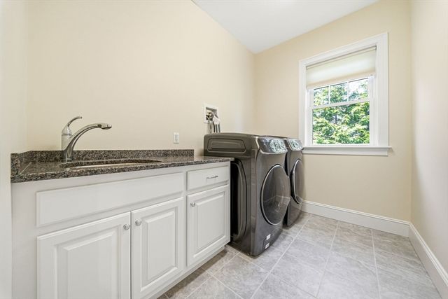 35 Marshall Rd, Wellesley, MA 02482