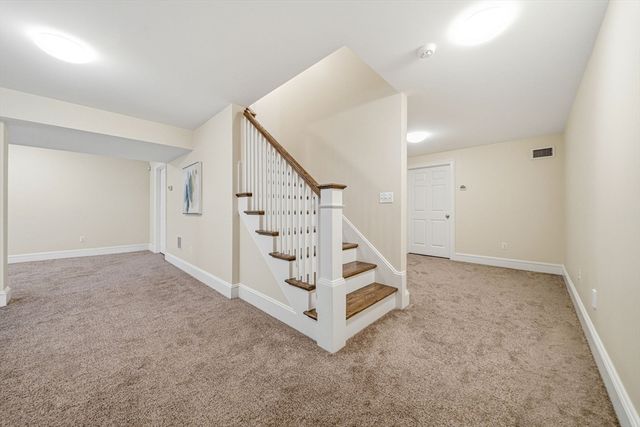 35 Marshall Rd, Wellesley, MA 02482