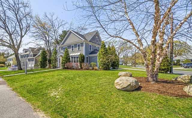 35 Marshall Rd, Wellesley, MA 02482