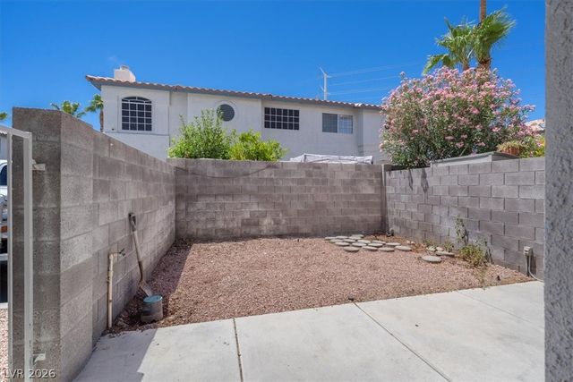 8216 Diamond Star Court, Las Vegas, NV 89145