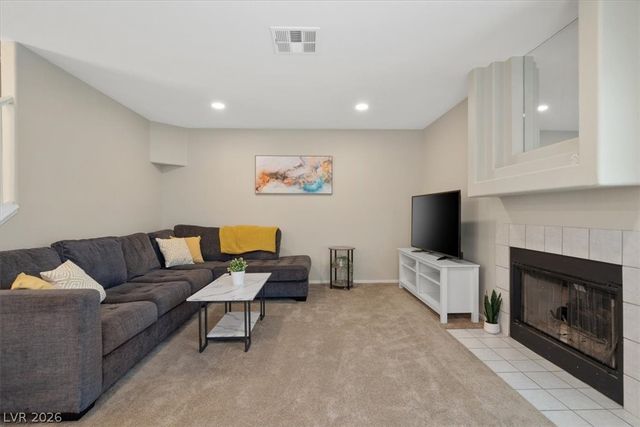 8216 Diamond Star Court, Las Vegas, NV 89145