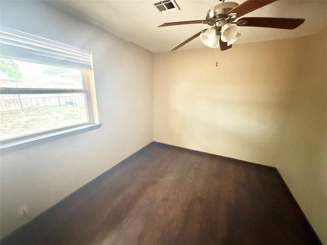 601 Sky Circle, Altus, OK 73521